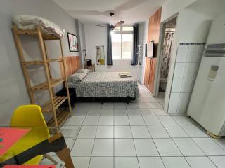 Apto 29 - Pequeno Studio com ótima Localização - 1