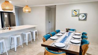 Busselton Beach Villa - Family & Pet Friendly - 0