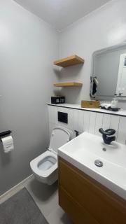 Private Room at Inchicore Luas or Bus to City Centre - 8