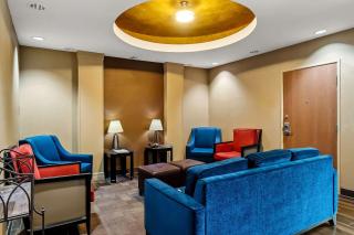 Comfort Inn & Suites Donna near I-2 - 5