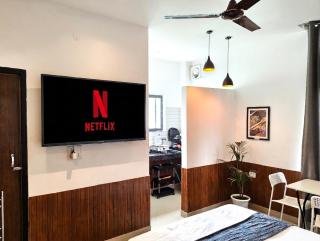 Saya's Abode - Railview Suites - 9