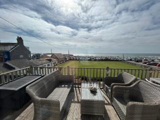 8 Bowling Green Chalets - 8