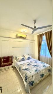 Rumah Bandar - 7
