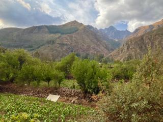 Private house with huge garden and waterfall view - 4