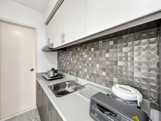 1-Bedroom Family Room in Avida Towers, Cebu IT Park - 5
