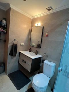upscale area, quiet apartment - 5