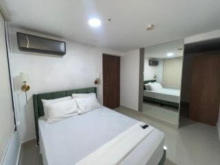 Luxury City View Apartments at WorldWide - 1