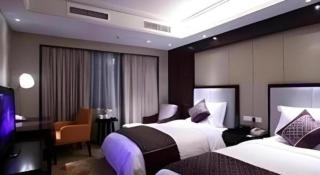 River & Holiday Chongqing Jindaoxia Hotel - 3