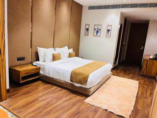 Kamay The Premium Hotel - 2