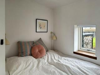 Functionalist House Only 100 Steps To The Beach - 3