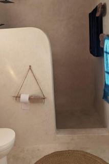 Bahari Studio by Bora Pamoja Homes Pool, Solar Backup & 5 Min to Beach - 7
