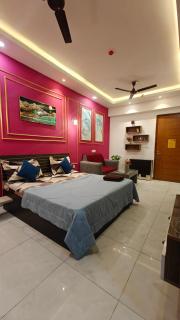 The Forest Stays-Luxury Studio Apartment In Noida - 6
