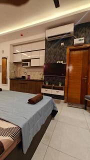 The Forest Stays-Luxury Studio Apartment In Noida - 1