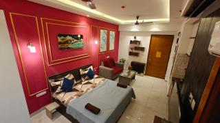 The Forest Stays-Luxury Studio Apartment In Noida - 2