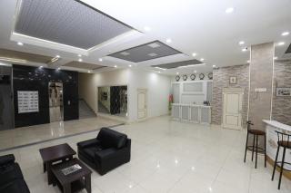 Comfort Hotel - 1