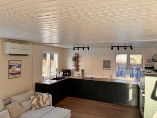 Lovely Holiday Home With Garden Near Water - 5
