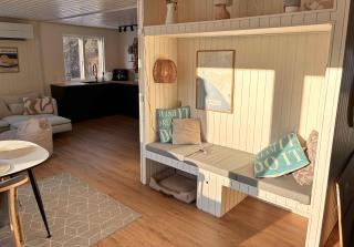 Lovely Holiday Home With Garden Near Water - 1
