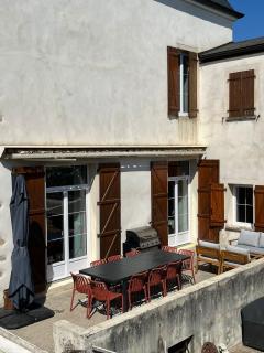 Burgundian house near vines and Beaune - 9