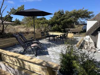 Charming Summer House With A Lovely Large Terrace - 6