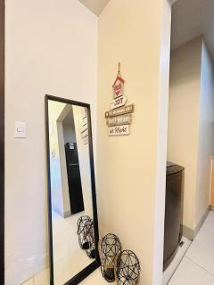 Chic Classy 1BR BGC Uptown Parksuites T2 w Balcony - 7