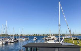 Gorgeous Ship In Wolphaartsdijk With Lake View - 1