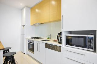 2 Bedroom Prima Pearl Tower with Pool and Private Balcony - 1