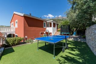 Family holiday house with private heated pool and jacuzzi - 6