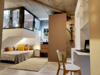 Madrid Center, Direct, Free Parking, Metro, Sun, 12 minutes - 1