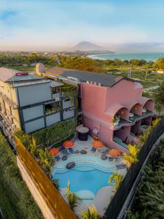 Seascape Resort & Spa Sanur by Ini Vie Hospitality - 9