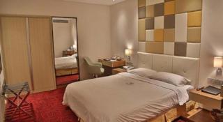 Dhaka Regency Hotel & Resort - Joār Sāhāra - 3
