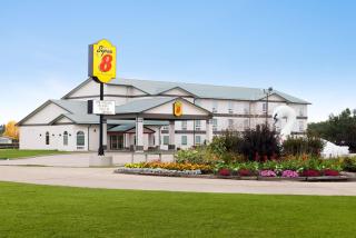 Super 8 by Wyndham Swan River MB - 8