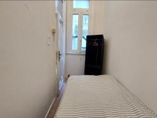 AL- Mazareta I Economic Bedroom with Shared bathroom I For Men only I غرفة خاصة بحمام مشترك للرجال فقط I 仅限男士 女士不允许 - 3