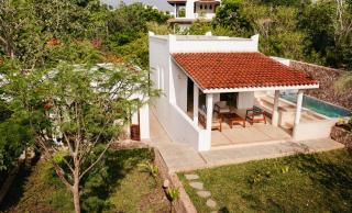 Little Maua - Stylish Private Hideaway on Galu Beach - 2
