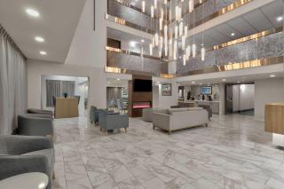 La Quinta by Wyndham Dallas I-35 Walnut Hill Ln - 4