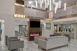 La Quinta by Wyndham Dallas I-35 Walnut Hill Ln - 3