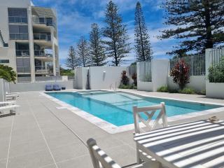Oceanfront Ground Floor Apartment - Dwell 3 in Bargara - 6
