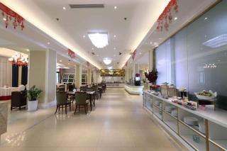 Ramada by Wyndham Sihanoukville Xinhaohui Palace - 3