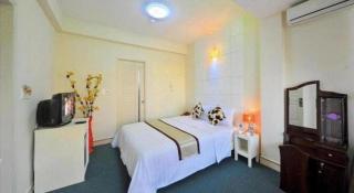 Ideal Hotel Hue - 3