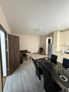 Modern 2BR Apartment Easy Access to Old Tbilisi - 2