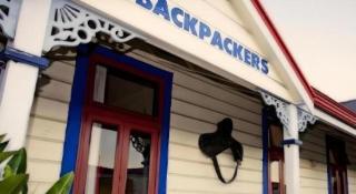 Stables Lodge Backpackers - Napier - 4