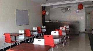 Cherry Midtown Hotel - 3