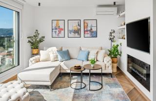 Apartment Touch The Sky Split - 4
