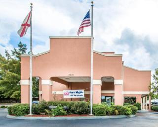 Econo Lodge Dothan West - 9