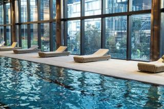 High Rise CBD Apartment with Amazing Views, 3 beds, Gym,SPA & Pool, Easy Transport - 5
