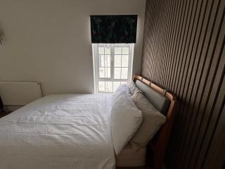 Peaceful Self-Contained Apartment - 4