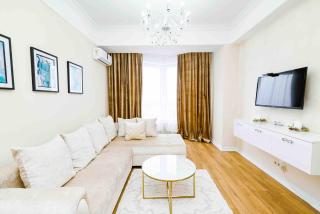 Park Lake Skyline 1BD flat - 1