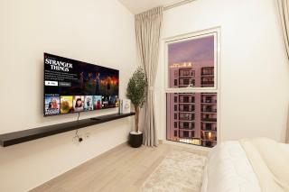 Stylish Waterfront 1BR SeaWorld Views Pool & Gym - 7