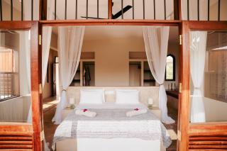 Maua Beach House - Private Swahili Luxury Villa on Galu Beach - 6