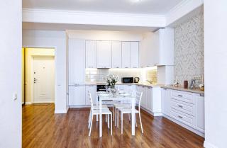 Panoramic city view 1BD spacious flat - 8