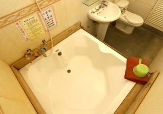 Cocos Hot Spring Hotel - 9